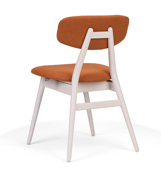 Dřevěná židle malin